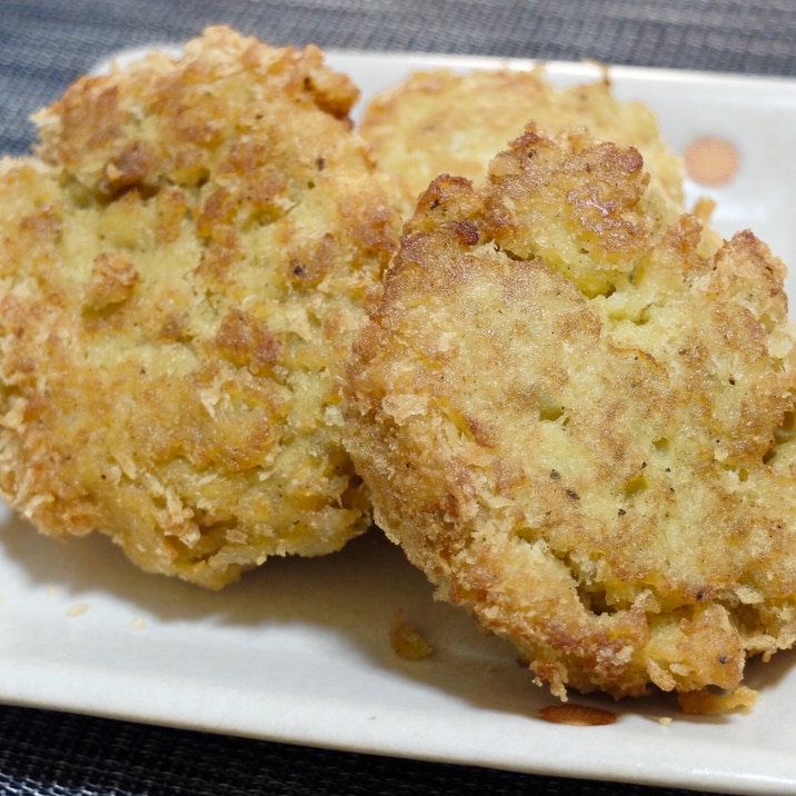 ポテサラリメイクの定番!揚げ焼きで簡単コロッケ